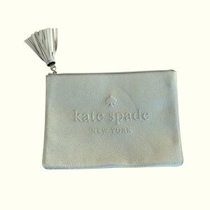 Kate Spade silver metallic Pebble Leather Cosmetic Bag Clutch Small Logo NWT